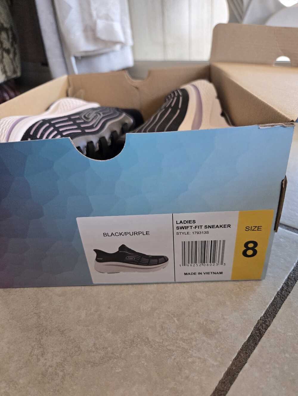 Skechers Black Sneakers with Purple Accents. Size 8. - Picture 9 of 10